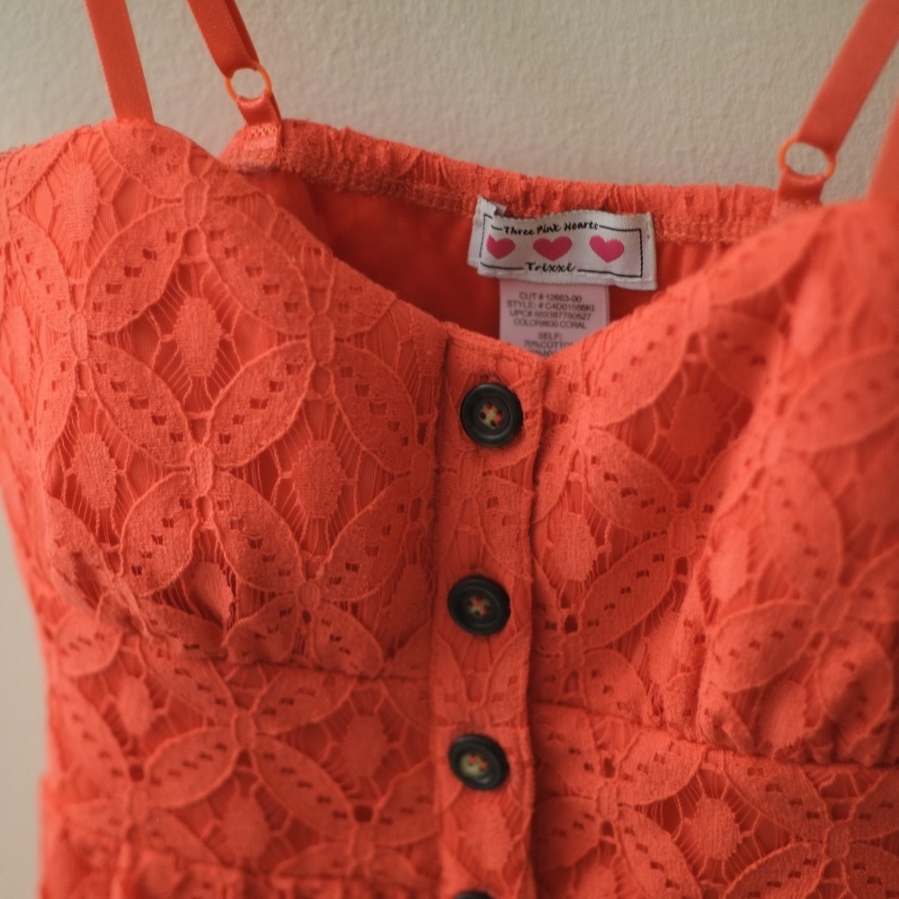 ⚠️FREE⚠️ Coral lace skater dress with buttons